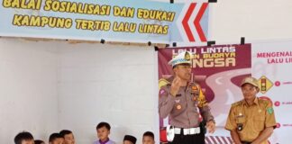 Sinergi Sat Lantas Polres Luwu timur dan Pemdes Puncak indah ciptakan Kampung tertib lalu lintas