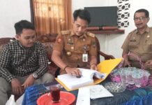 Lurah Borongloe Gowa dengan Humanis, Beri Pelayanan Prima Terhadap Publik