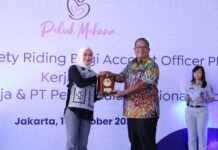 Tingkatkan Keselamatan Pengendara Motor Wanita, Jasa Raharja Bersama PNM Gelar Pelatihan Safety Riding
